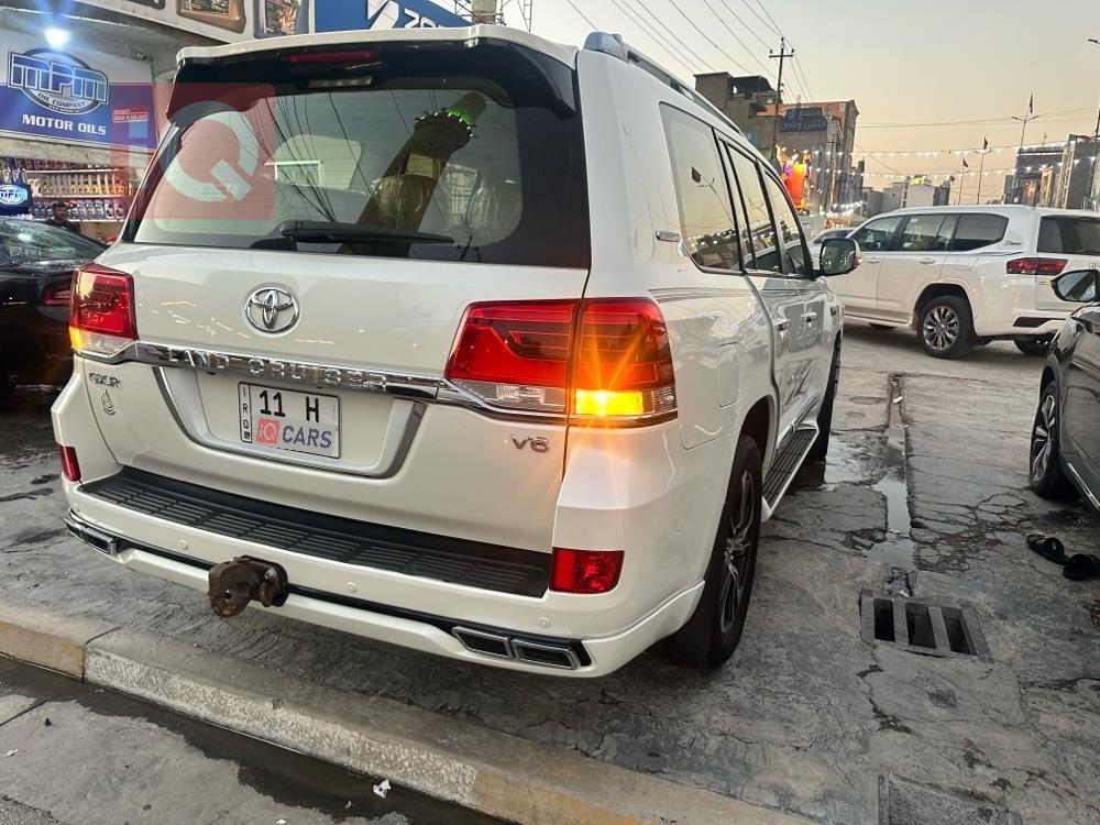 تويوتا لاندكروزر